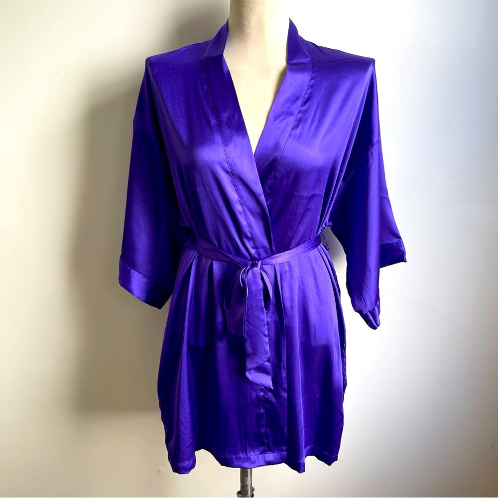 Vintage Y2k Victoria’s Secret Black Label Satin Robe Purple Belt Small Medium